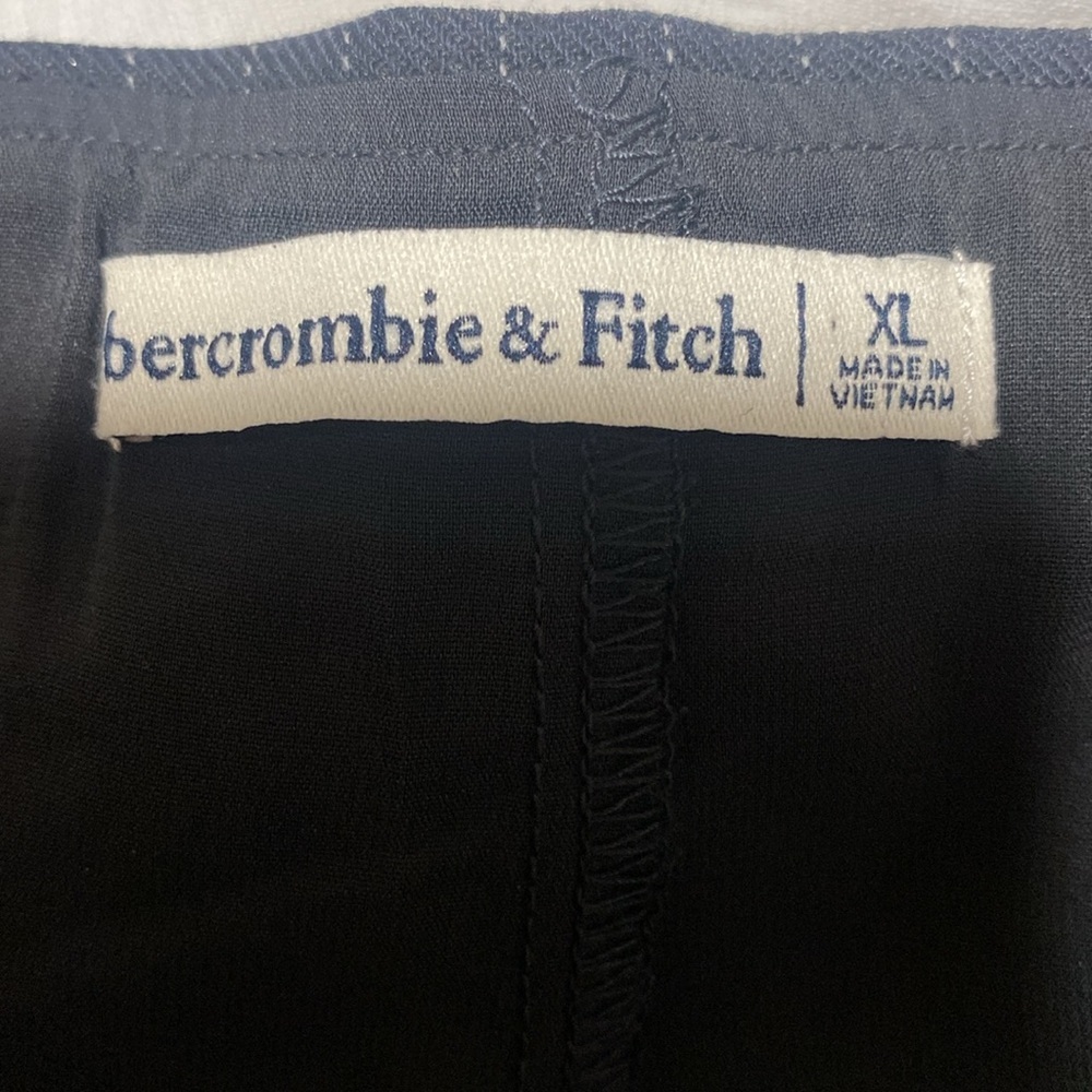 Abercrombie Scarlett Mini Skort - Picture 4 of 4